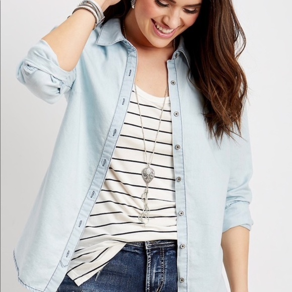 Maurices chambray lace back top size S 1434 - Picture 1 of 7